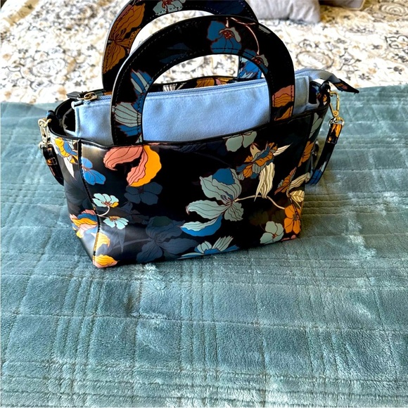 Who what where floral mini crossbody hand bag. Floral elegant print - Picture 1 of 14